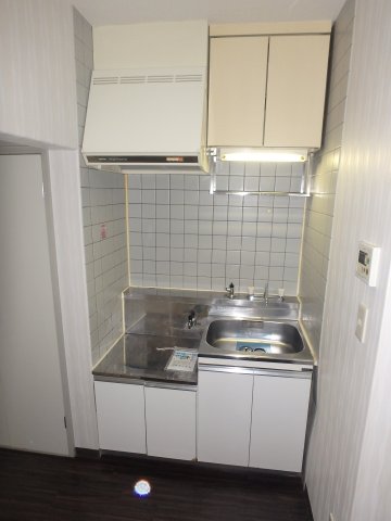 ハセベ椿森コーポ108号室 キッチン