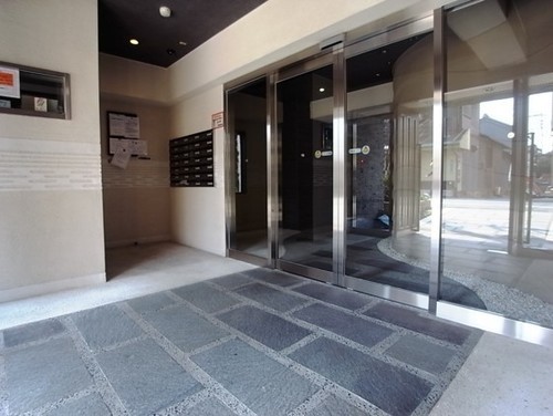 スパシエトラッド川口 エントランス