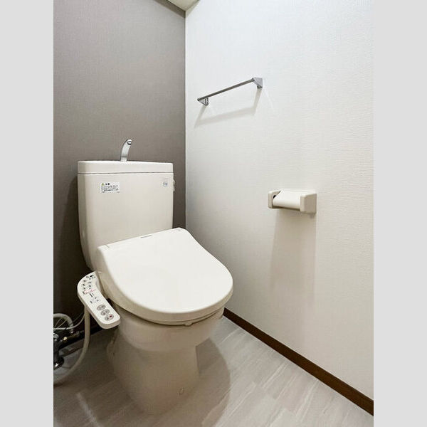 ドエルカルミア　Ｂ101号室 B101号室トイレ