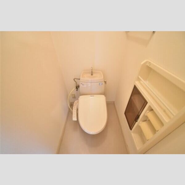 グレープズヒル　F101号室 トイレ