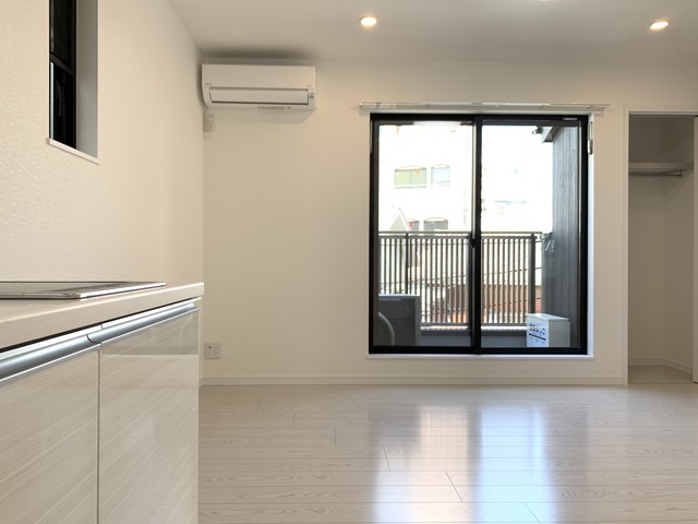 タイド石上 リビング