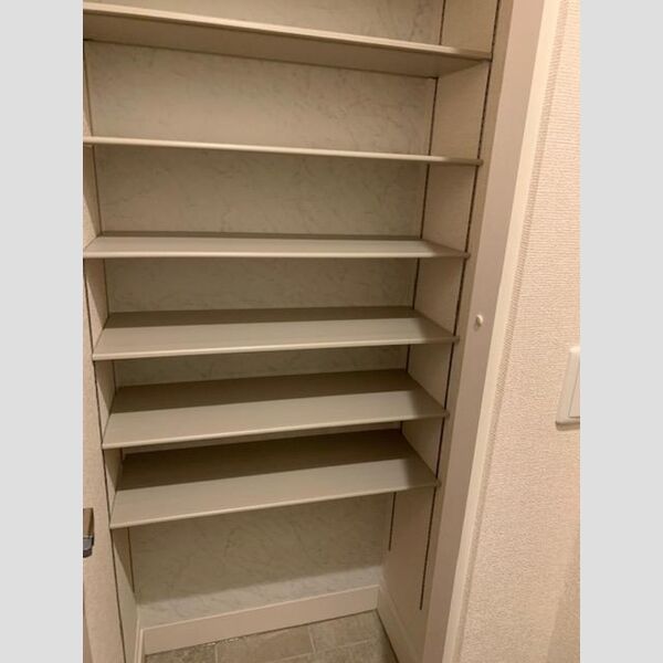 アンジュール徳丸A棟 シューズボックス