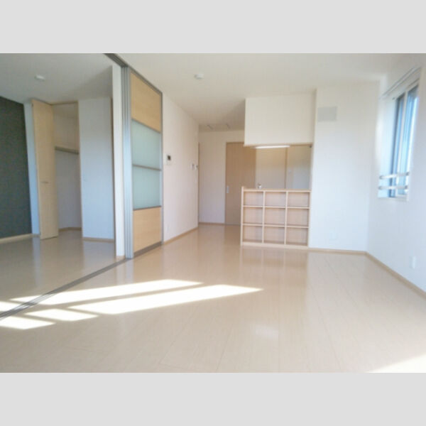 クレセント新町 LDK12.4帖