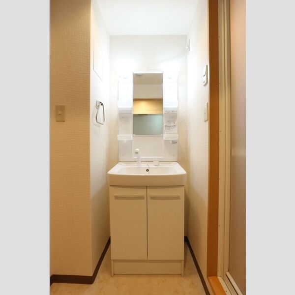 カネキン第二ビル 洗髪洗面化粧台