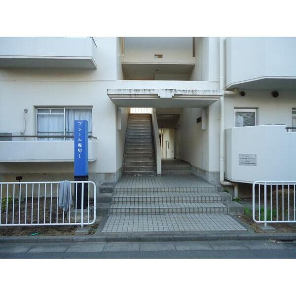 フレール堀切1102号室 エントランス