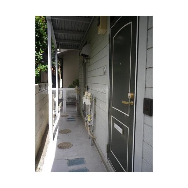 エステートピア根津106号室 エントランス