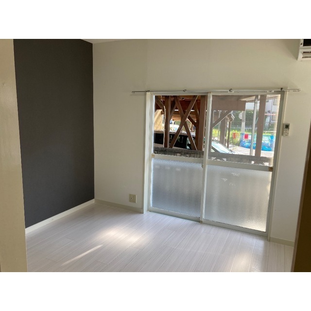 アイリットハイツ第2105号室 リビング