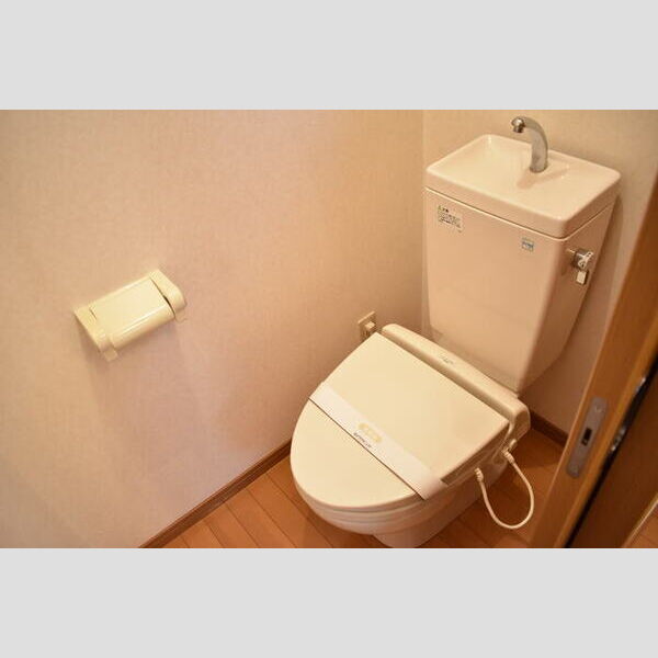 ルミエール西高尾　B102号室 暖房便座