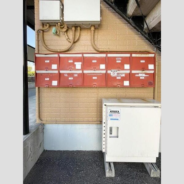 エミネンス　壱・弐番館 集合ポスト