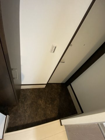 ベイルーム小田栄101号室 玄関