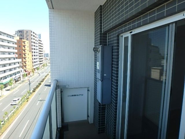 ＣＡＬＭ．ＫＯＩＷＡ　ＷＥＳＴ バルコニー