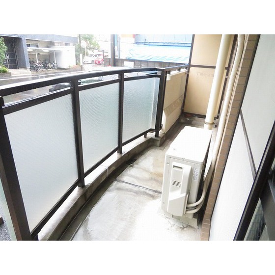 ポポラーレ壱番館0102号室 バルコニー