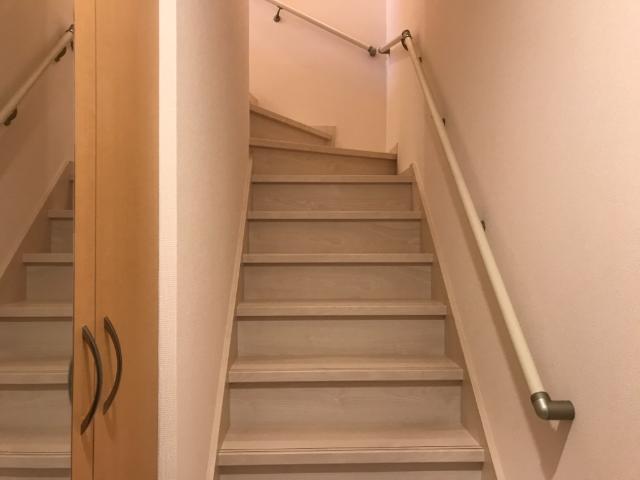 カサブランカ201号室 階段