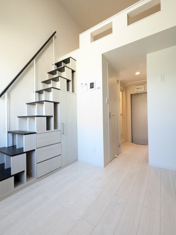 エイチワイコネクト東大泉0206号室 リビング