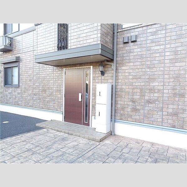 メゾンベール　B エントランス