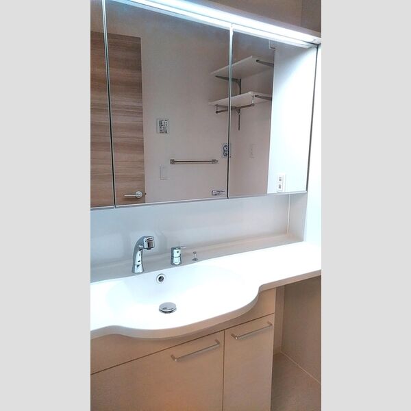 ボナールプレジオ海神 洗面所