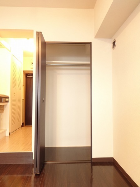 アポーラ中野 収納