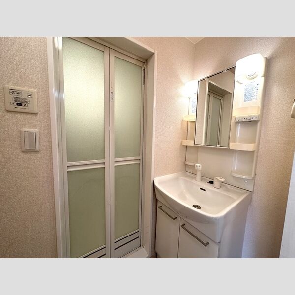 コンフォートスクエア303号室 洗面所