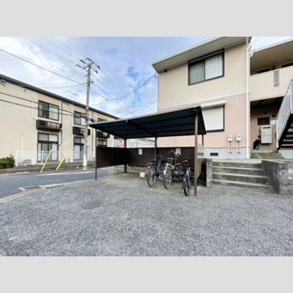 第3フェニックス 駐輪場