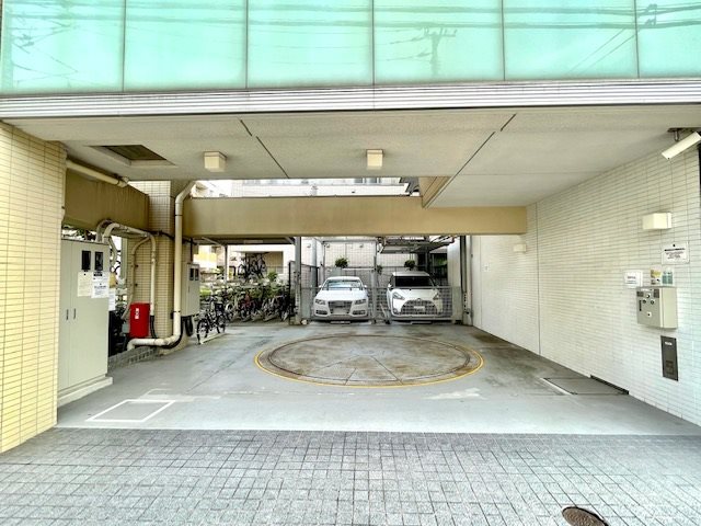 レジディア恵比寿南3階 駐車場