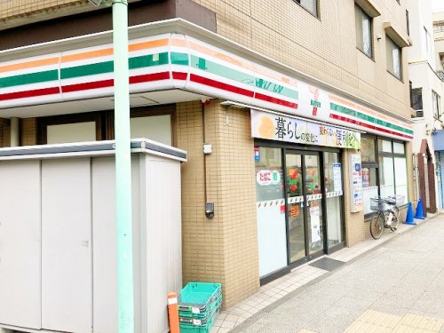 ｂ’ＣＡＳＡ　Ｒ301号室 【コンビニエンスストア】セブンイレブン 横浜石川町1丁目店まで55ｍ