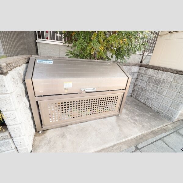 Lobellia TORO　Ⅰ ゴミ置き場