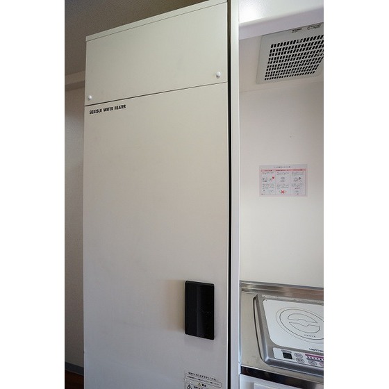 宮崎ビル0802号室 給湯器