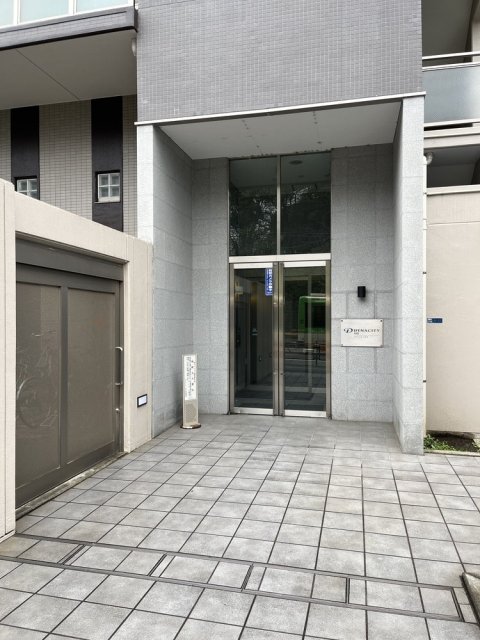 ダイナシティ王子 エントランス