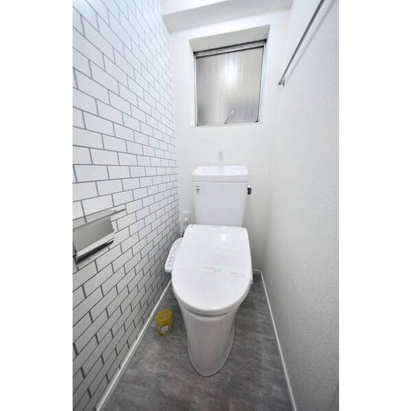 三軒茶屋マンション0101号室 トイレ