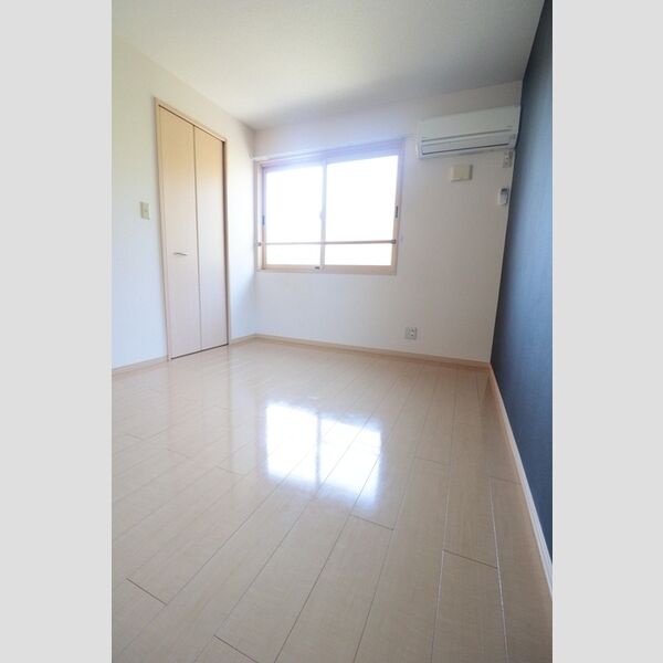 アーボリュウム 深大寺201号室 6帖の洋室