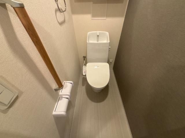 レヴメゾン神山六番館103号室 シャワー付トイレ（イメージ）