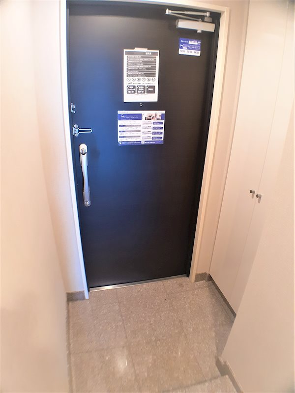 レジディアタワー目黒不動前12階 玄関