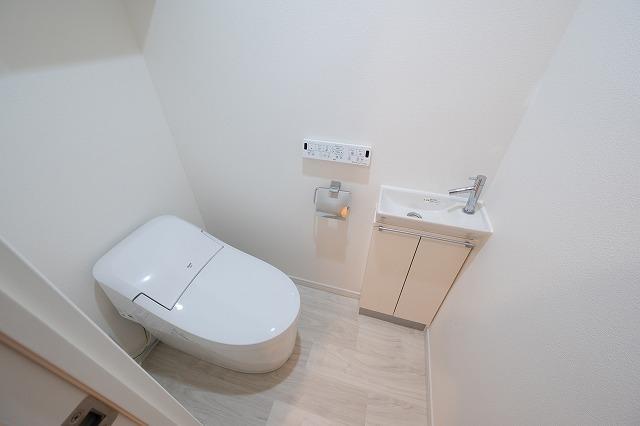 六本木デュープレックスエムズ5階 トイレ