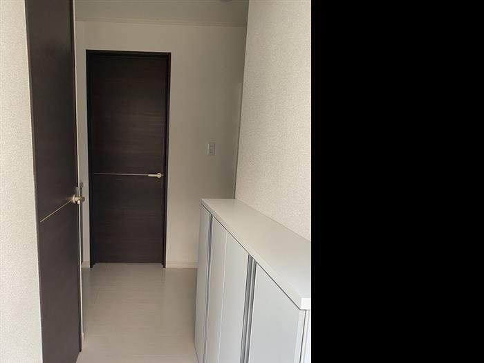 プティブリエ102号室 玄関