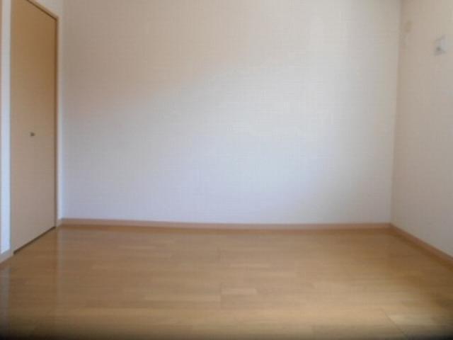 ブリーズ東海神Ａ2階 寝室