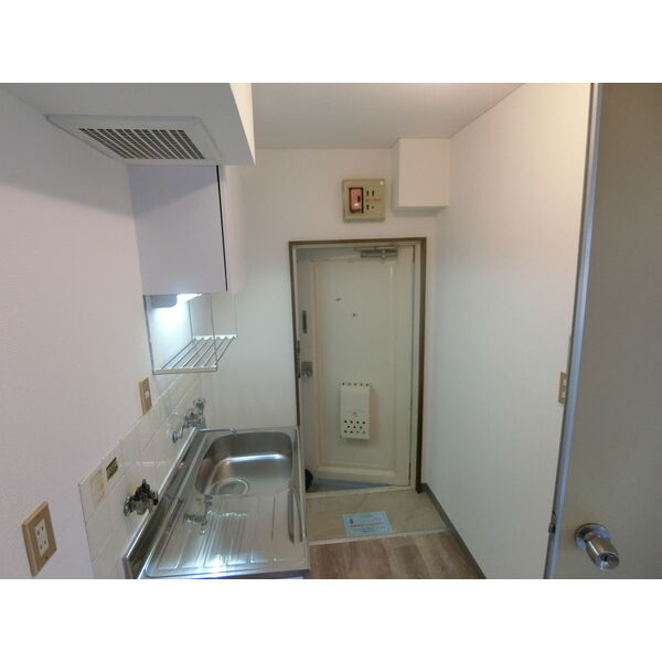 アドバンスI 玄関