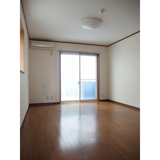 アムール 領家103号室 リビング