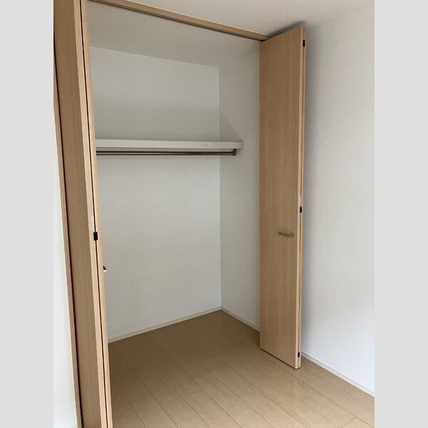 サンテラス市ヶ尾205号室 収納