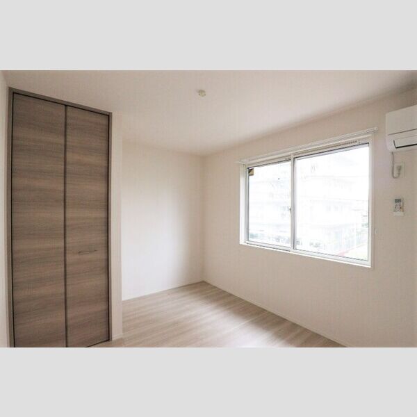 フェリスタ201号室 洋室