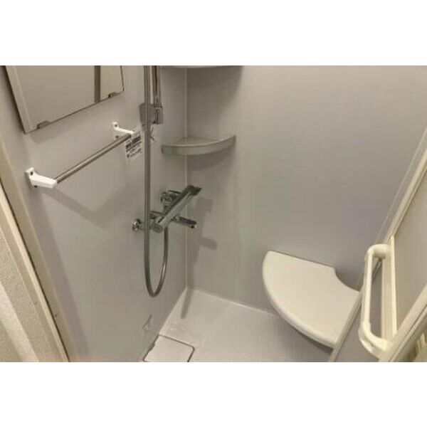 LOTUS TOGOSHIGINZA303号室 リビング