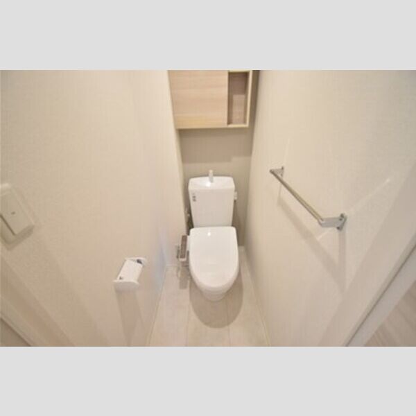 ホワイト キャッスル202号室 トイレ