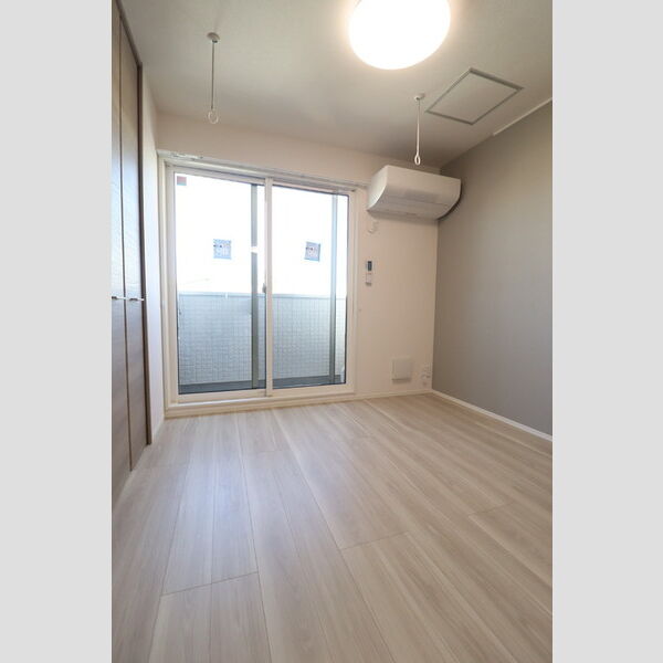 D-comodo深大寺北町302号室 居室