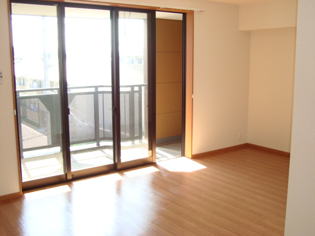 シェルル・スイート リビング