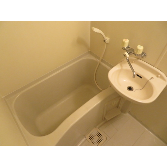 アーバンフォーレスト0102号室 内観