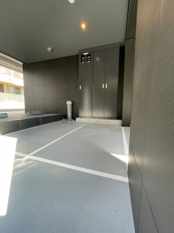 DIPS明大前203号室 駐車場