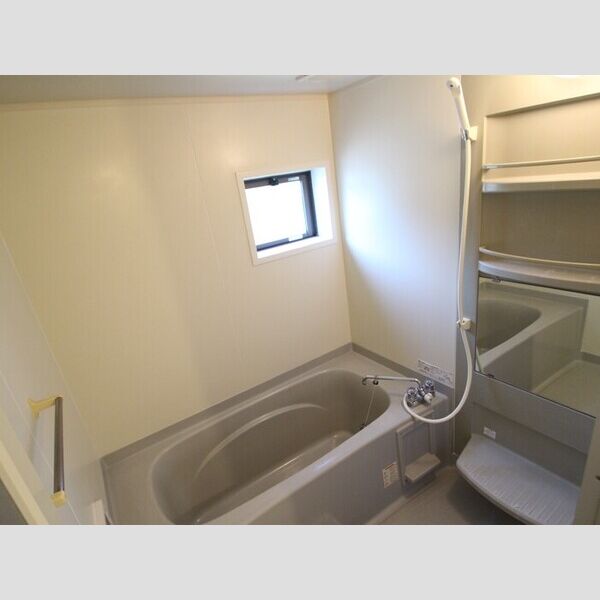 Green Forest聖蹟E102号室 浴室