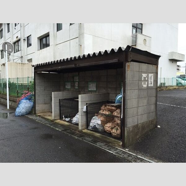 神取ハイツ105号室 ごみ置き場