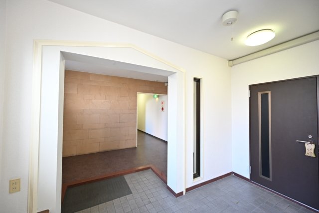 アムロゼッタ西荻窪403号室 エントランス