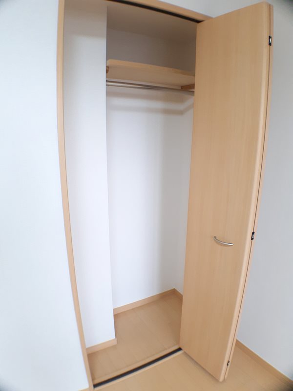 レジディア島津山7階 収納