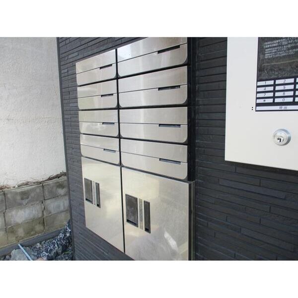 クーデリオン303号室 エントランス